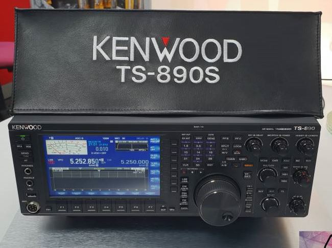 Kenwood_TS-890S_DX_Cover DX Covers - Staubschutzhaube für Ihren Kenwood TS-890S
