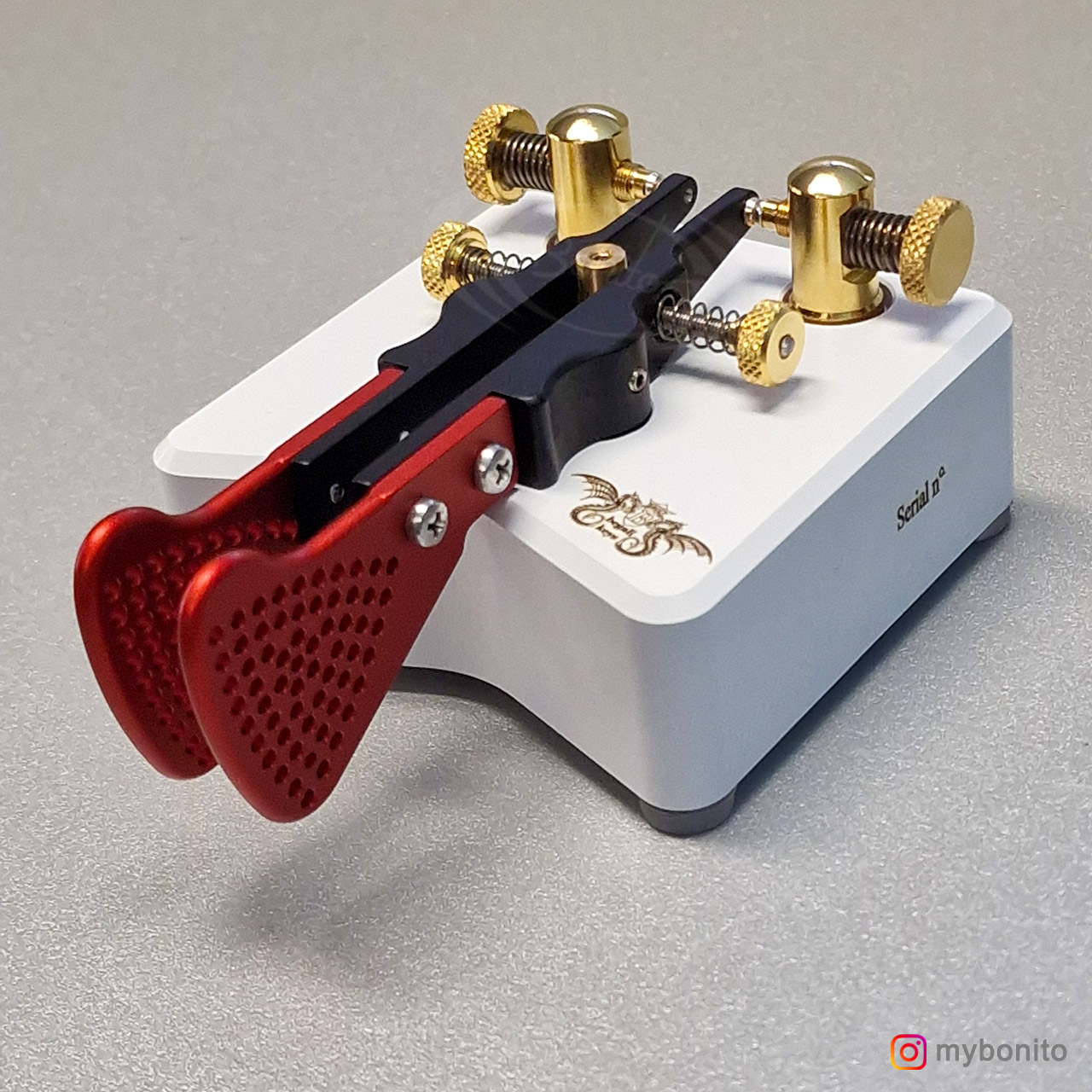 begali_simplex_weiss_rot_1280 Begali Simplex Pro Morsetaste mit optionalen Fingerstücken rot