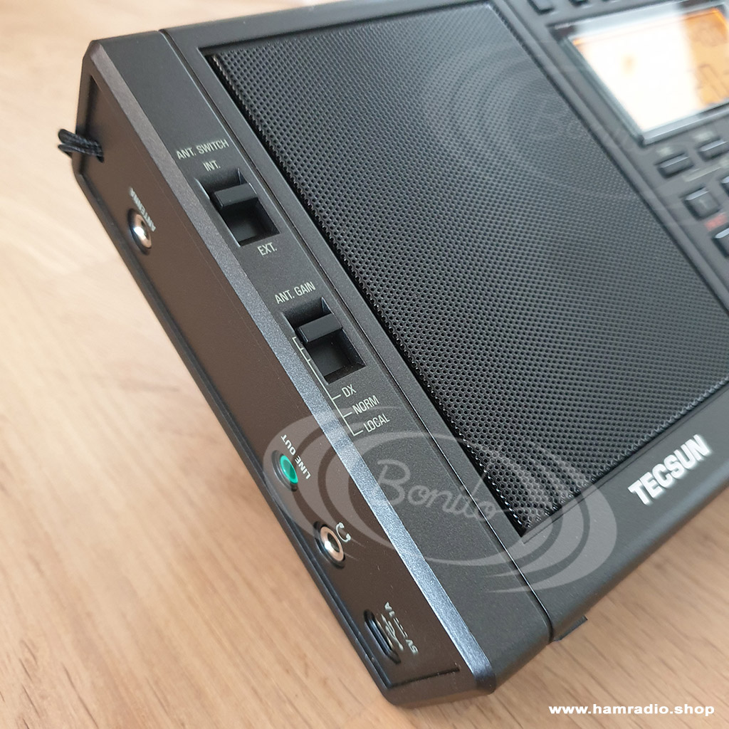 Weltempfänger Tecsun PL-990X Detailansicht