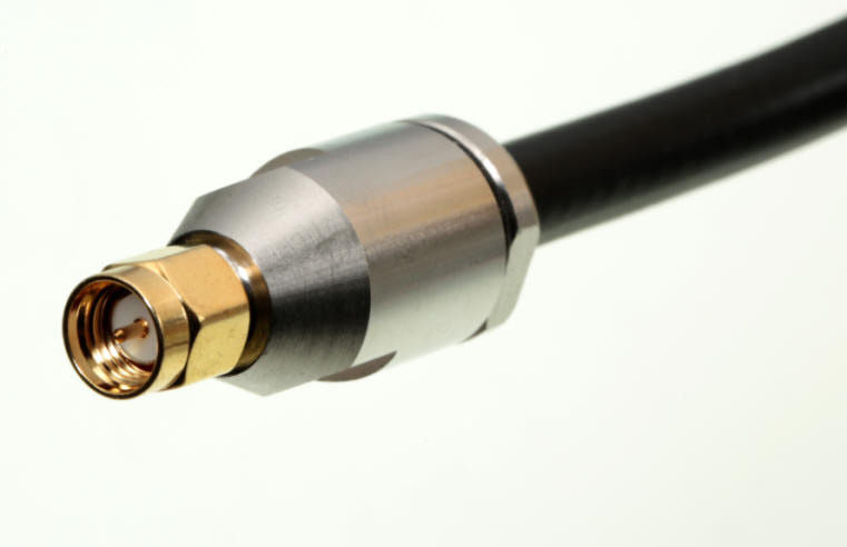 SMA HF-Stecker für 7 mm Koaxialkabel