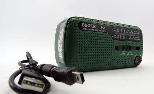 DegenDE13_usb Degen Kurbelradio DE13 Dynamo / Solar-Notfallradio