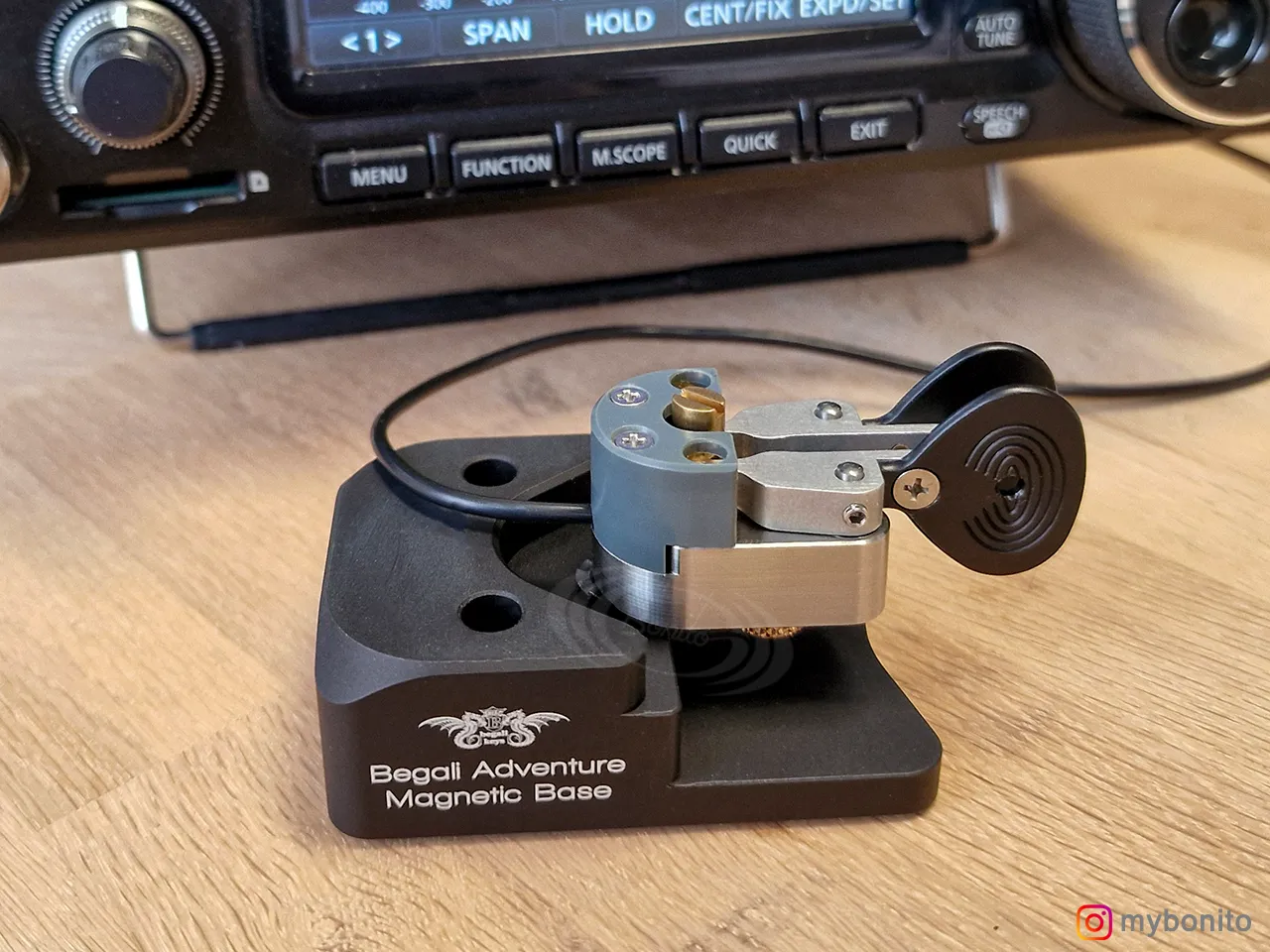 Begali Adventure Dual mit optionaler Magnetic Base Begali Adventure Dual mit optionaler Magnetic Base